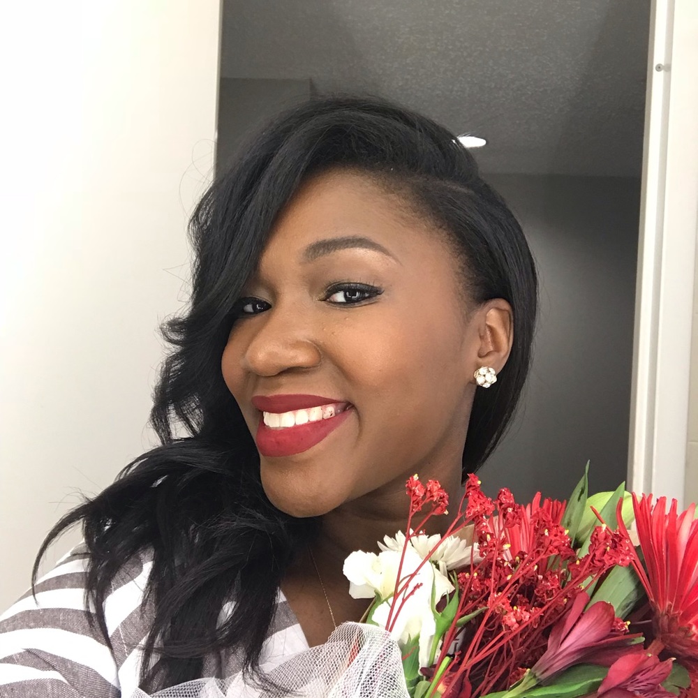 Meet your Posher, Alicia